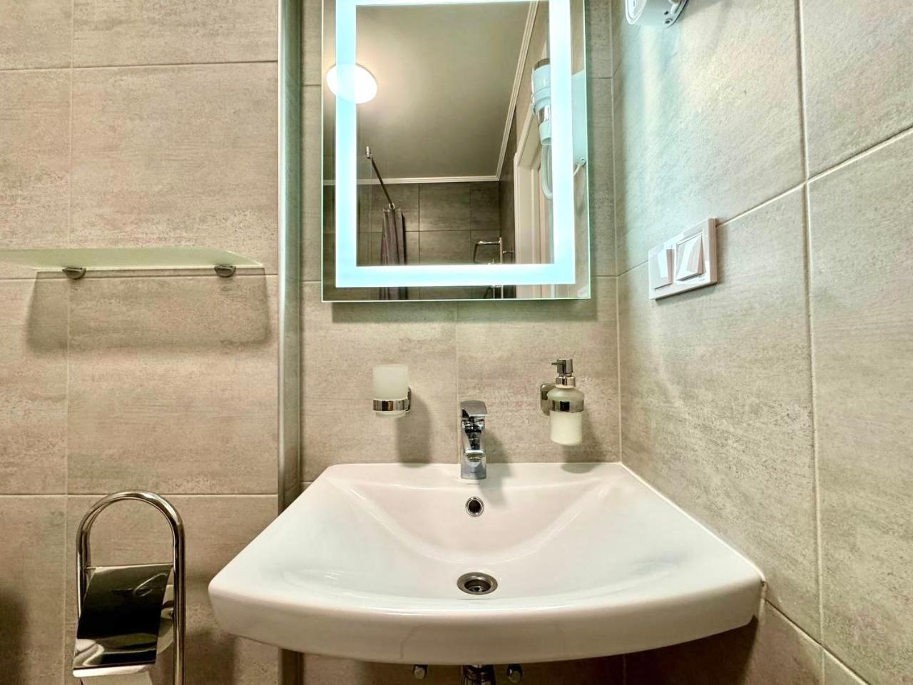 Apartpoltava Апартаменти Бізнес-Класу В Престижній Новобудові З Панорамним Балконом Центр Εξωτερικό φωτογραφία